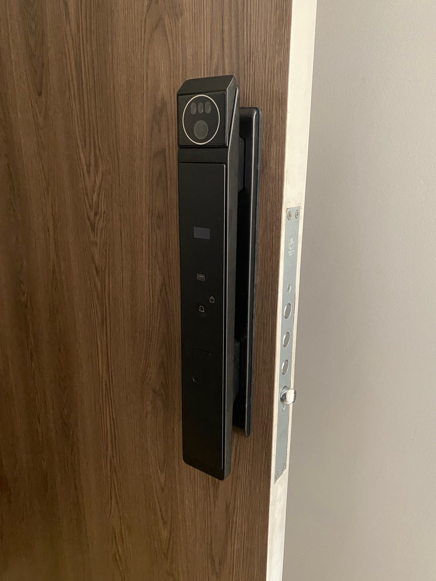 Cerradura Inteligente Digital WIFI con Reconocimiento Facial, Huella, Codigo, Control por APP, 5 Pasadores, Puertas de Seguridad, CI-R03